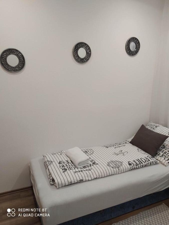 Evelyn Apartman Hajduszoboszlo Bagian luar foto